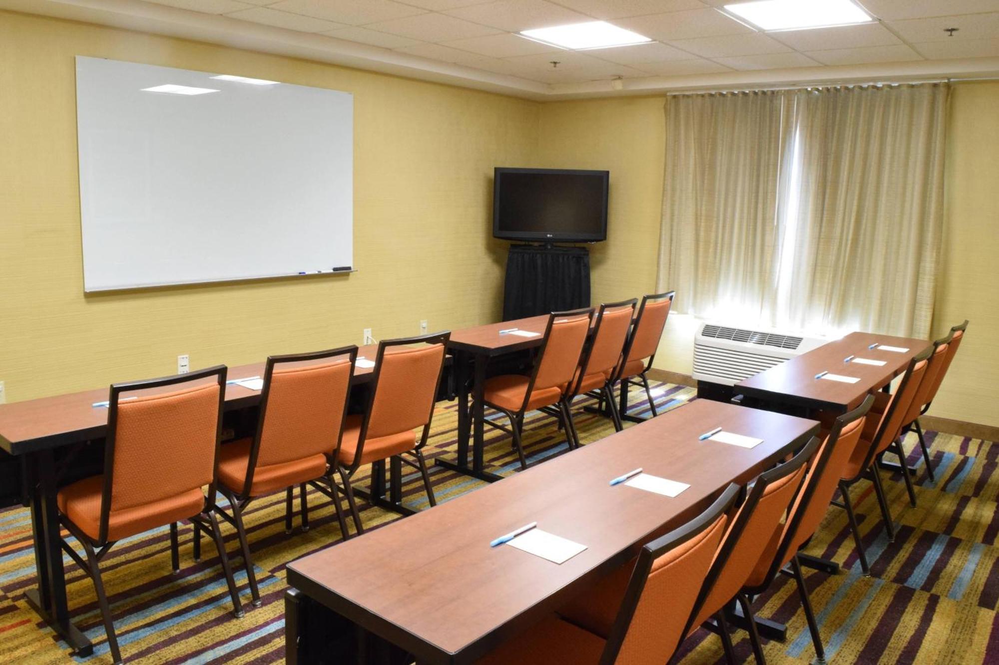 Fairfield Inn By Marriot Binghamton Bagian luar foto
